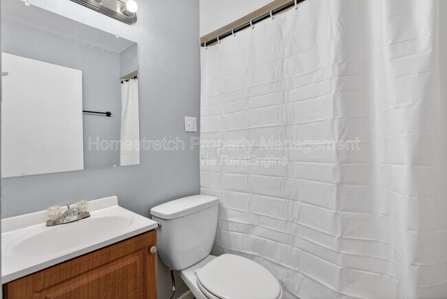 Building Photo - 1214 Forest Home Dr