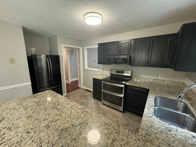 Building Photo - Wonderful Bogart Home in Pleasant Pines!