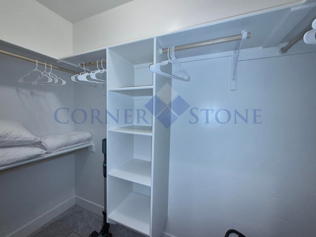 Building Photo - Stunning home in quiet subdivision!