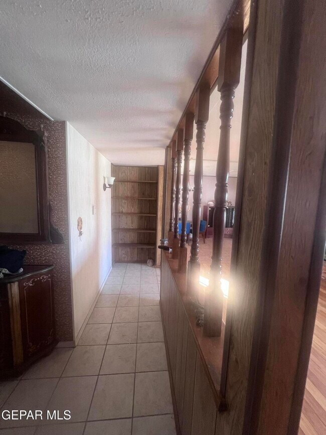 Building Photo - 5017 McCormick Ln
