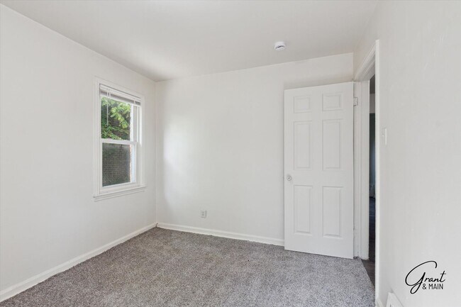Building Photo - 9108 Archdale St