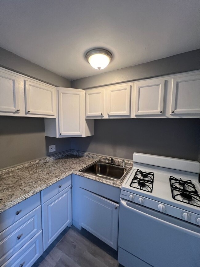 Building Photo - 397 S Ogden Ave