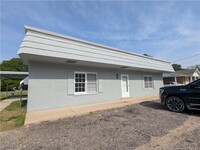 Building Photo - 3250 Willard Dr