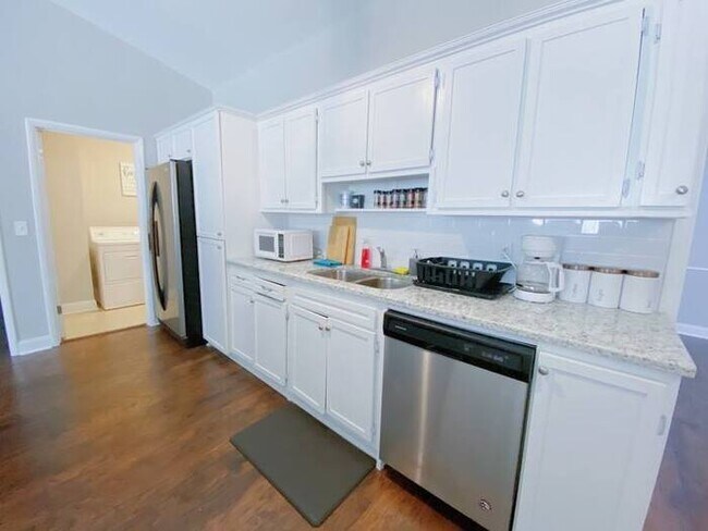 Building Photo - COMING SOON !!!! April 1st, 2026.