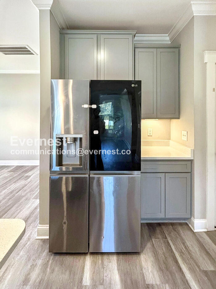 Building Photo - 248 Pilot Bluff Dr