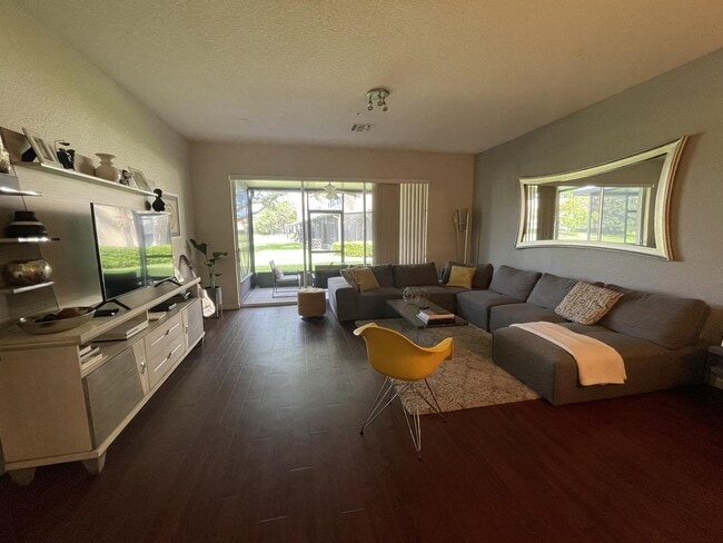 Building Photo - 3393 Shallot Dr