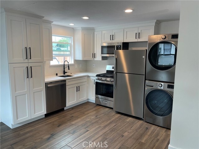 Building Photo - 413 S Illinois St