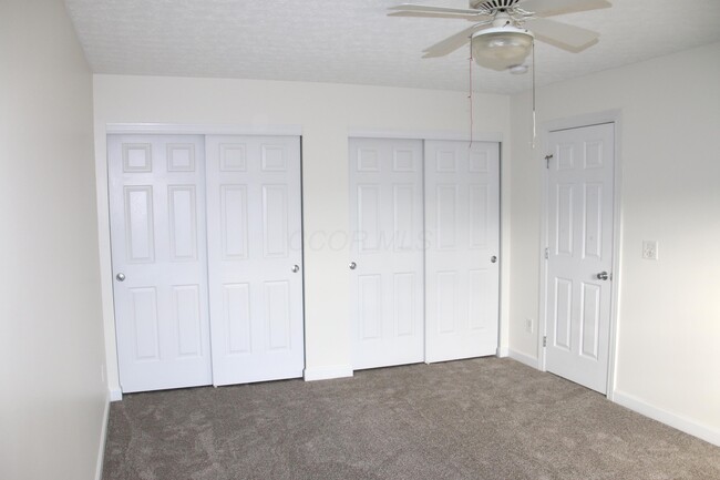 Building Photo - 5702 Mango Ln