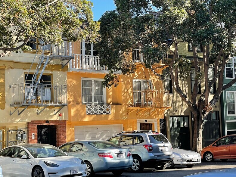 Building Photo - 71 Sanchez St