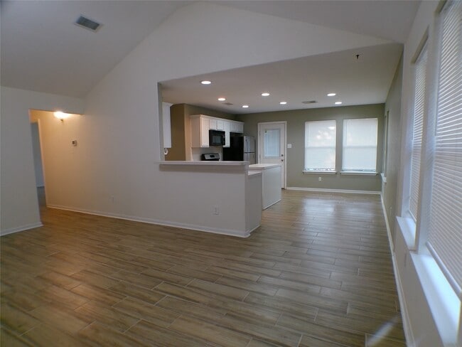 Building Photo - 35 Windswept Oaks Pl