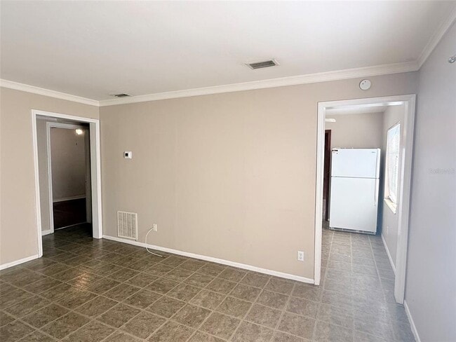 Building Photo - 4935 Emerson Ave S