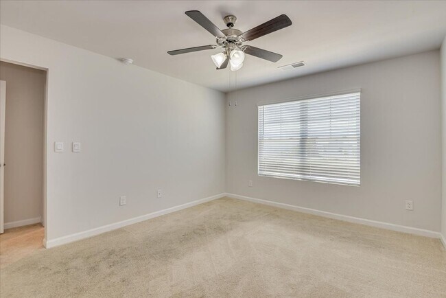 Building Photo - 846 Quaint Parish Cir