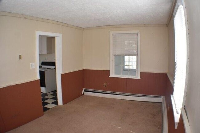 Building Photo - Single Family Farm Home