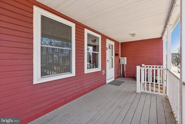 Building Photo - 908 Green St