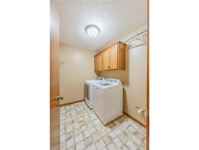 Building Photo - 926 Ramsey St