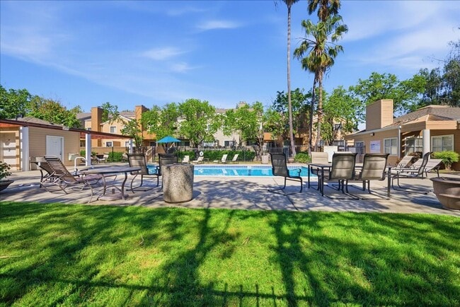 Building Photo - 1019 Dornajo Way