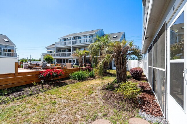 Building Photo - 3700 Golf Colony Ln