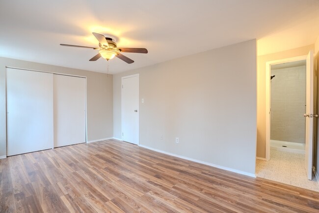 Building Photo - 8505 Castlemill Cir