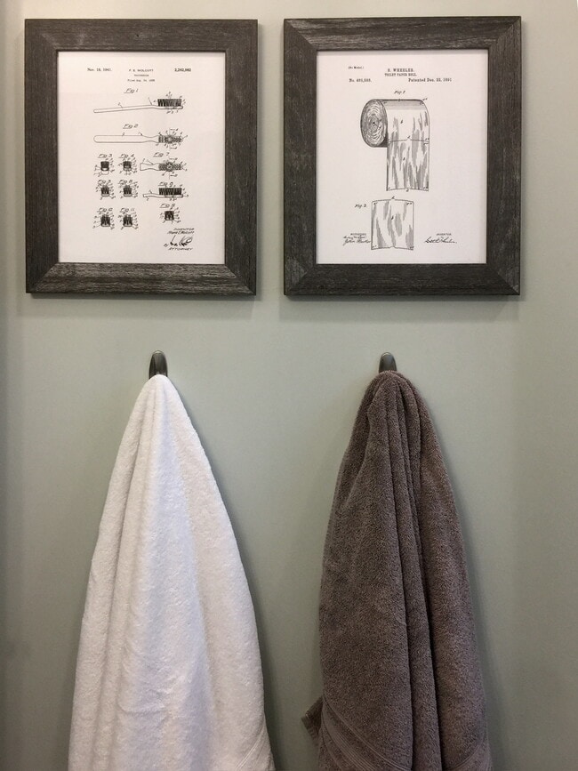 Building Photo - 1738 S Marvin Ave