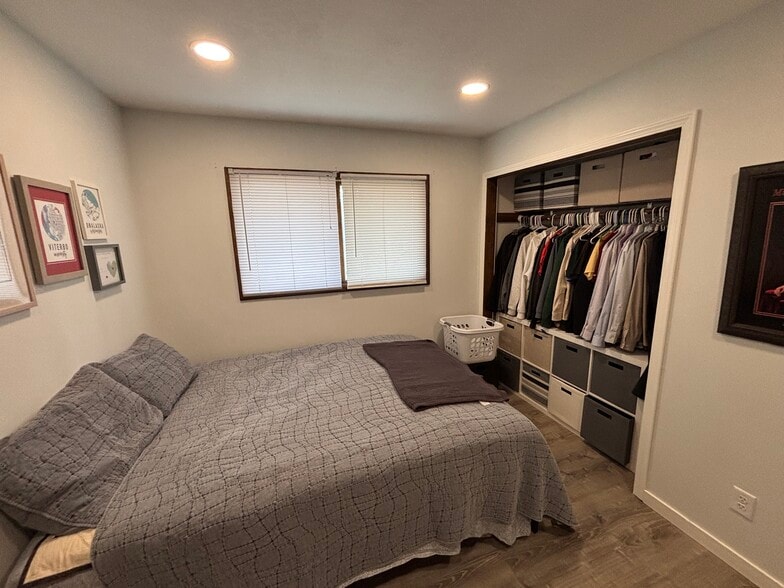 Guest bedroom - 107 11th Ave S