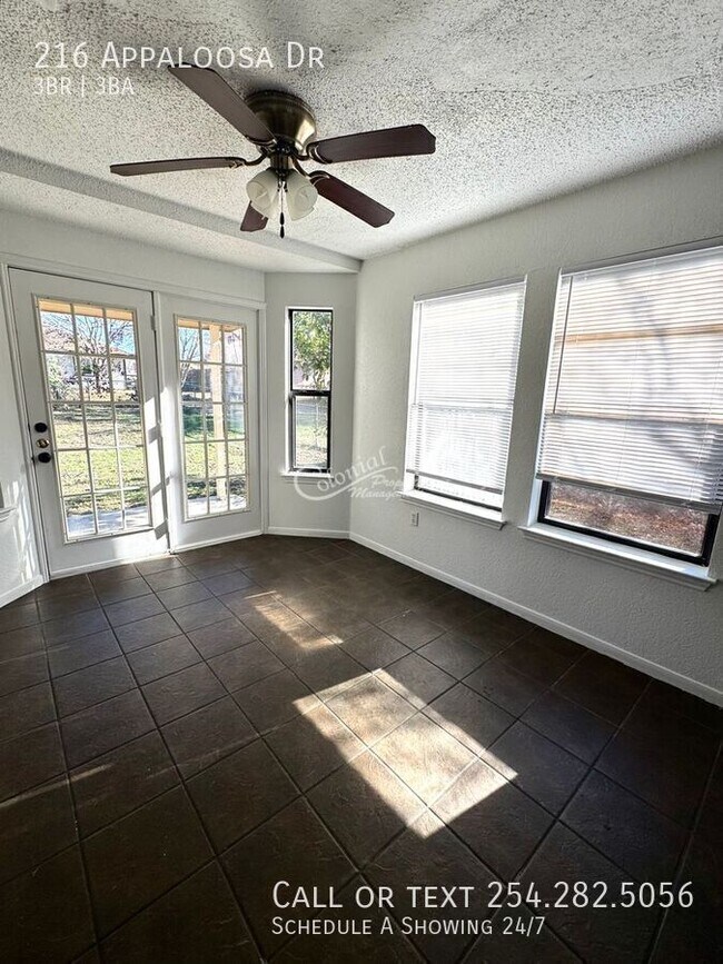 Building Photo - 216 Appaloosa Dr