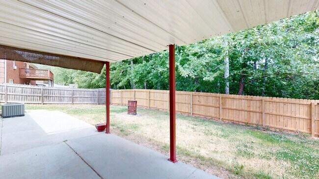 Building Photo - Spacious 3 Bedroom Home in Ashland City!