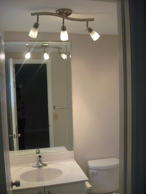 Building Photo - 8500 SW 109th Ave