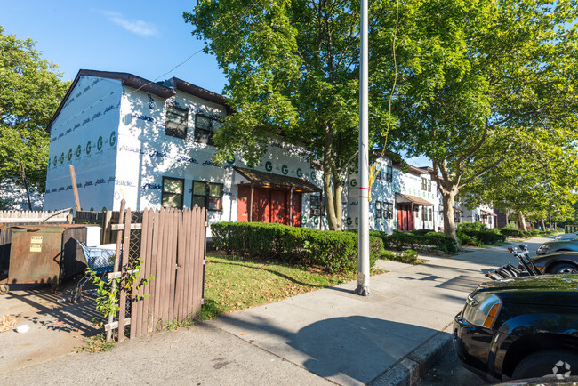 Building Photo - Inwood Terrace