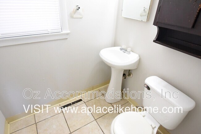 Building Photo - 8107 E 89th Ter