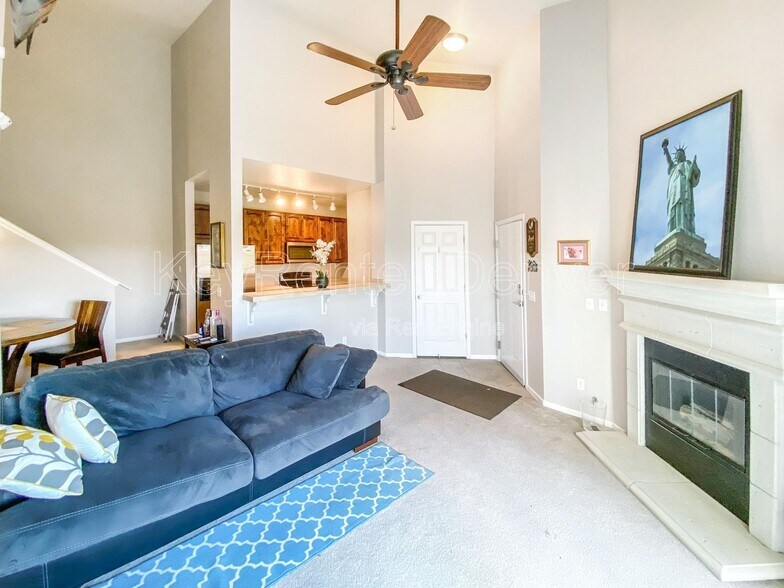 Building Photo - 9481 Mansfield Ave