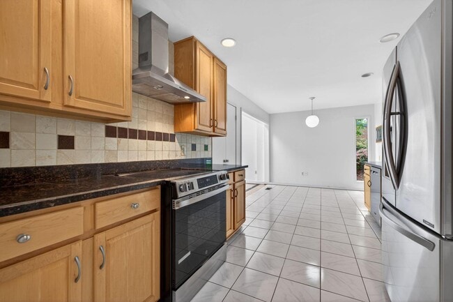 Building Photo - 9404 Woodington Dr