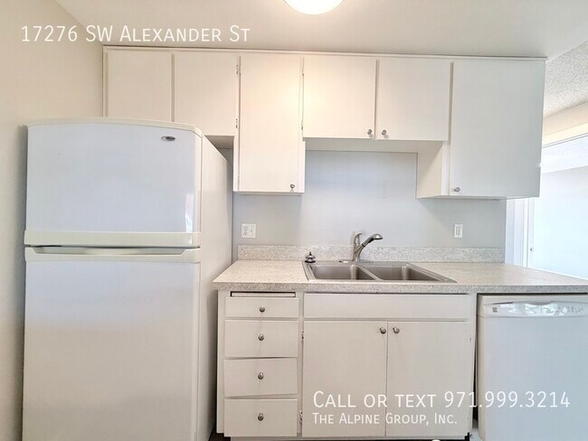 Building Photo - 17276 SW Alexander St