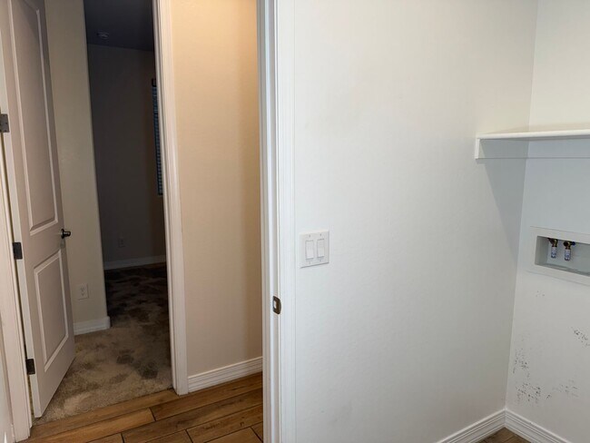 Building Photo - 1673 N St Francis Pl