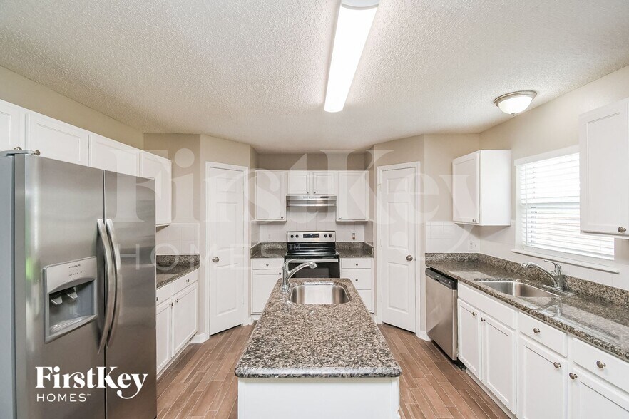 Building Photo - 4146 Woodley Creek Rd