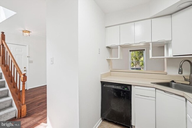 Building Photo - 6040 Havener House Way