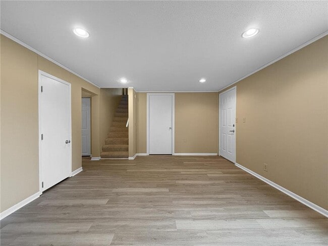 Building Photo - 7110 W 23rd St