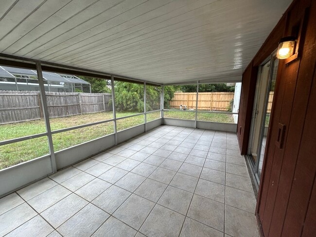 Building Photo - 3BR/2BA Single Family Home with Large Backyard in Winter Park!