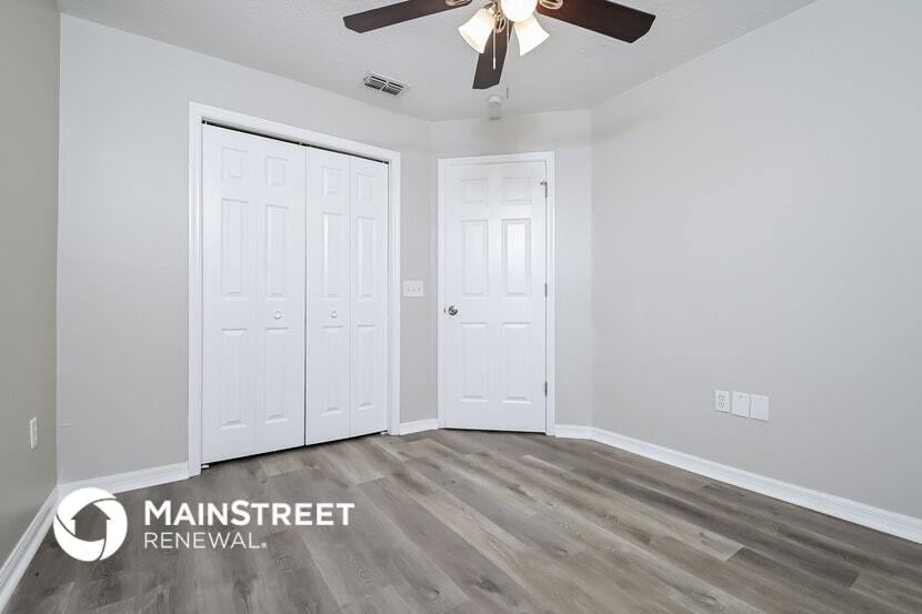 Building Photo - 8007 Apache Ln