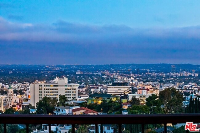 Building Photo - 6910 Los Tilos Rd