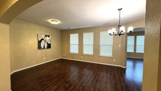 Building Photo - 507 Mesa Ridge Ct
