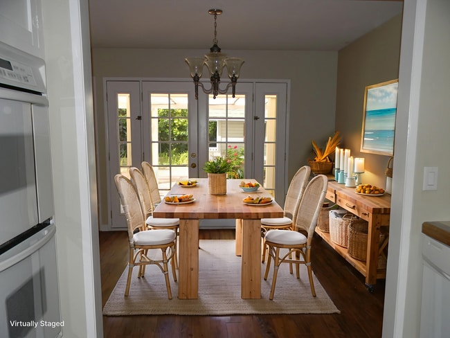 Building Photo - 352 S Pine St