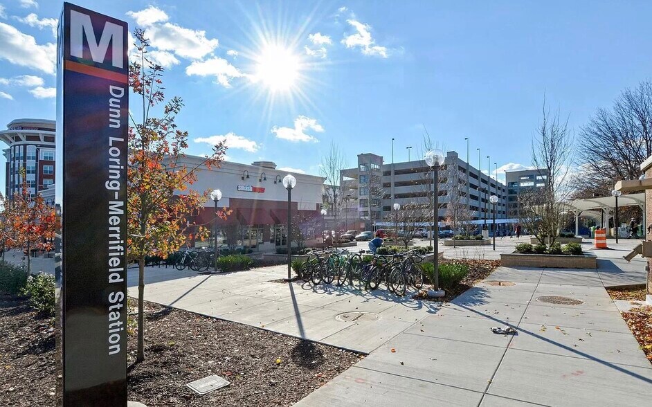 Building Photo - 2665 Prosperity Ave