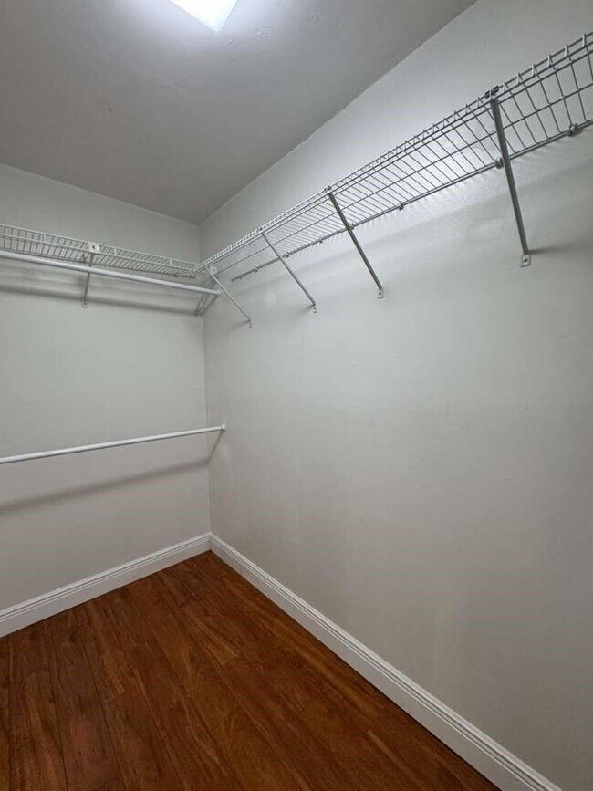 Building Photo - 3167 Cocoplum Cir