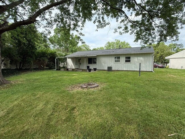 Building Photo - 3105 Blair Dr