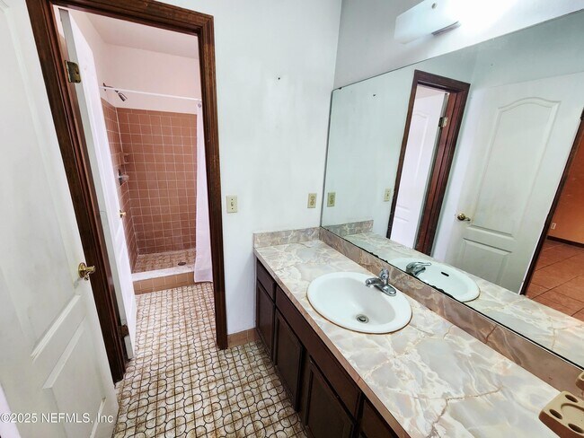 Building Photo - 6019 Blank Dr