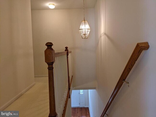 Building Photo - 252 Brinley Dr