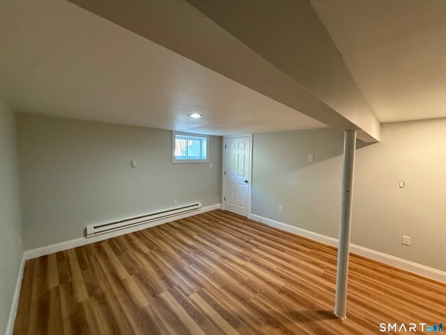 Building Photo - 10 Elmwood St