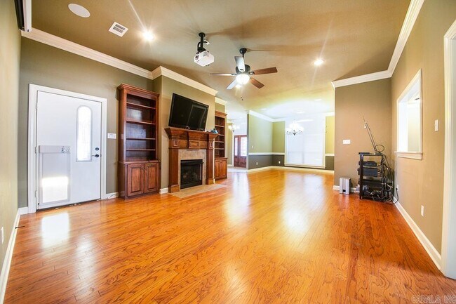 Building Photo - 19 Tradewinds Dr