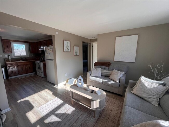 Building Photo - 20B Sunrise Dr