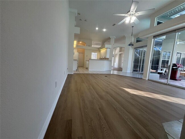 Building Photo - 3921 Talah Dr